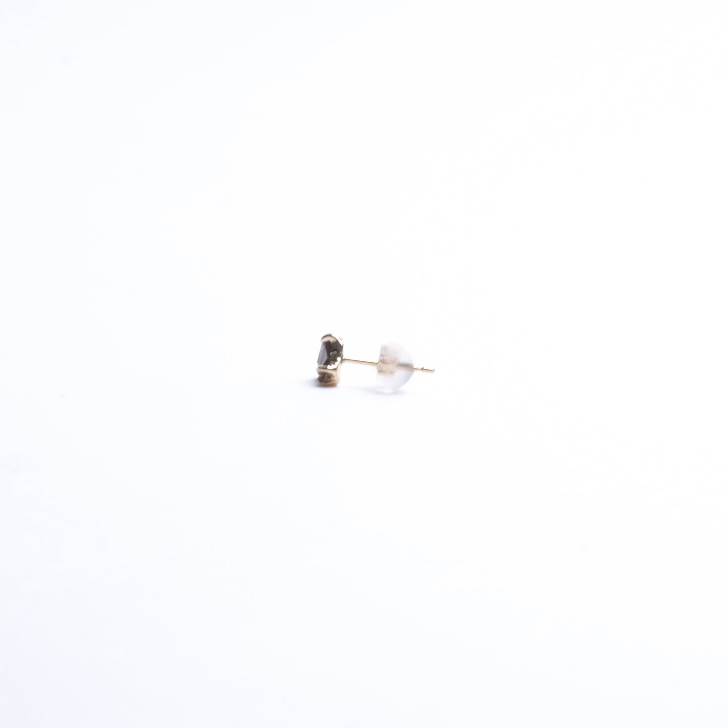 867 ピアス / ダイアスポア