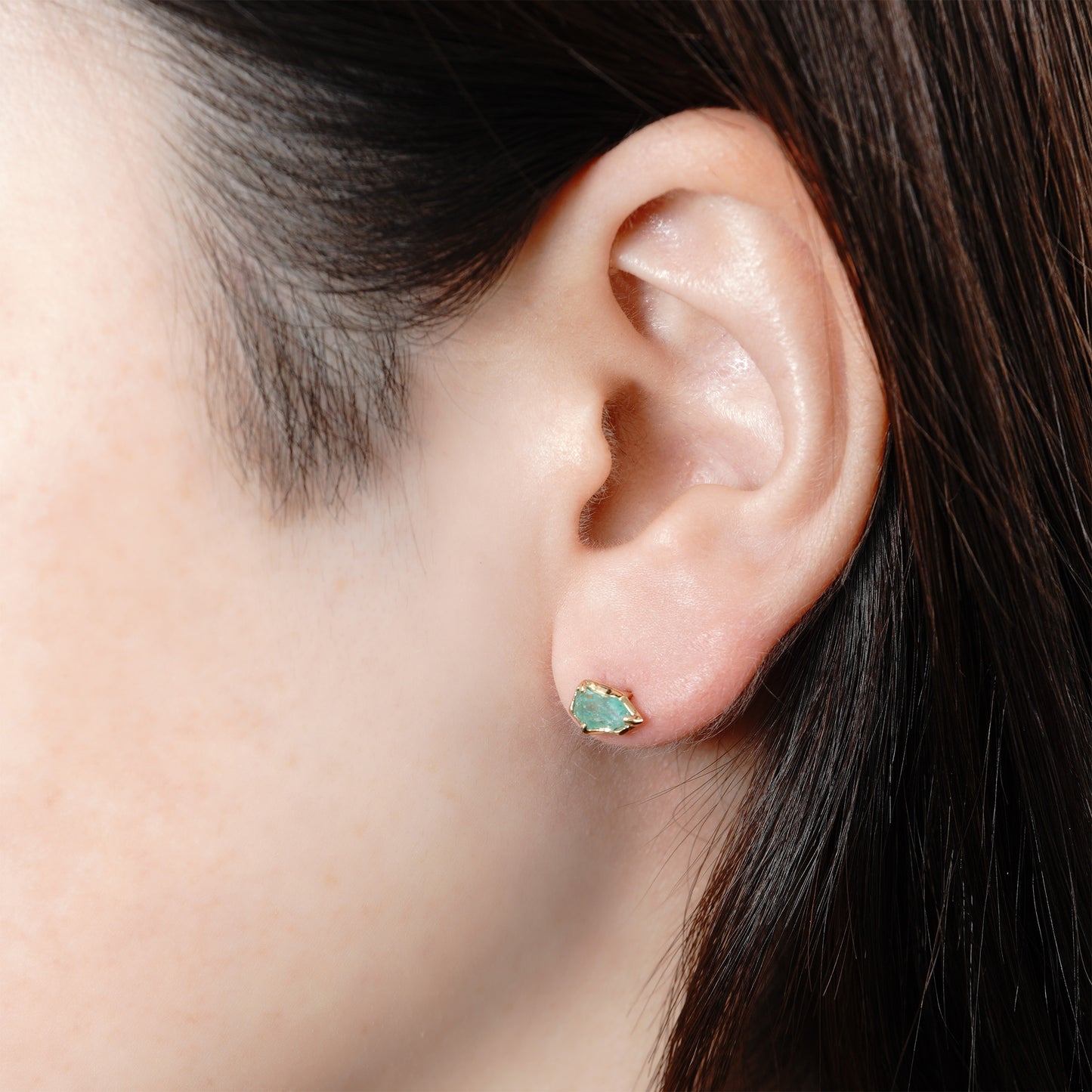 714 ピアス / エメラルド