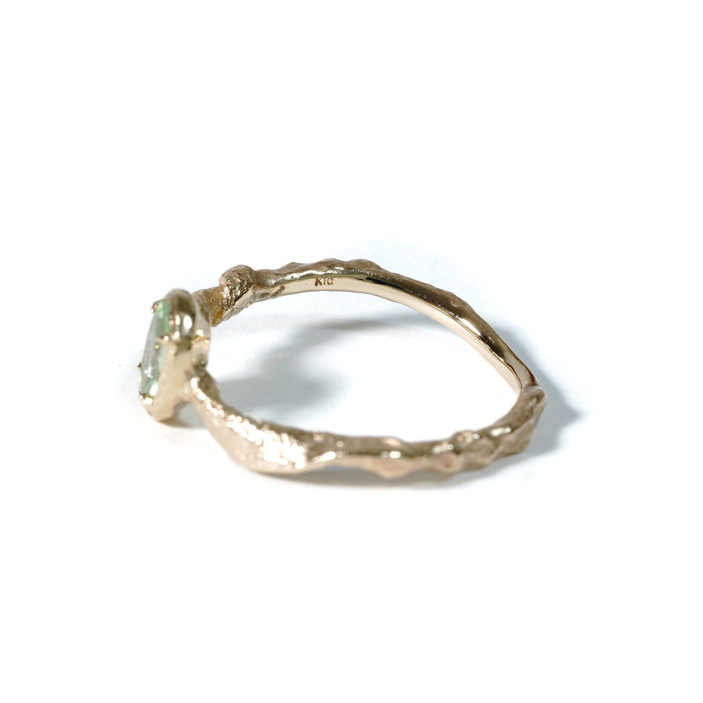 736 指環 / ミントガーネット