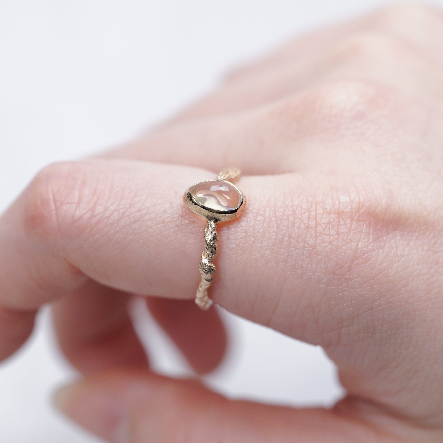 834 指環 / ウォーターオパール