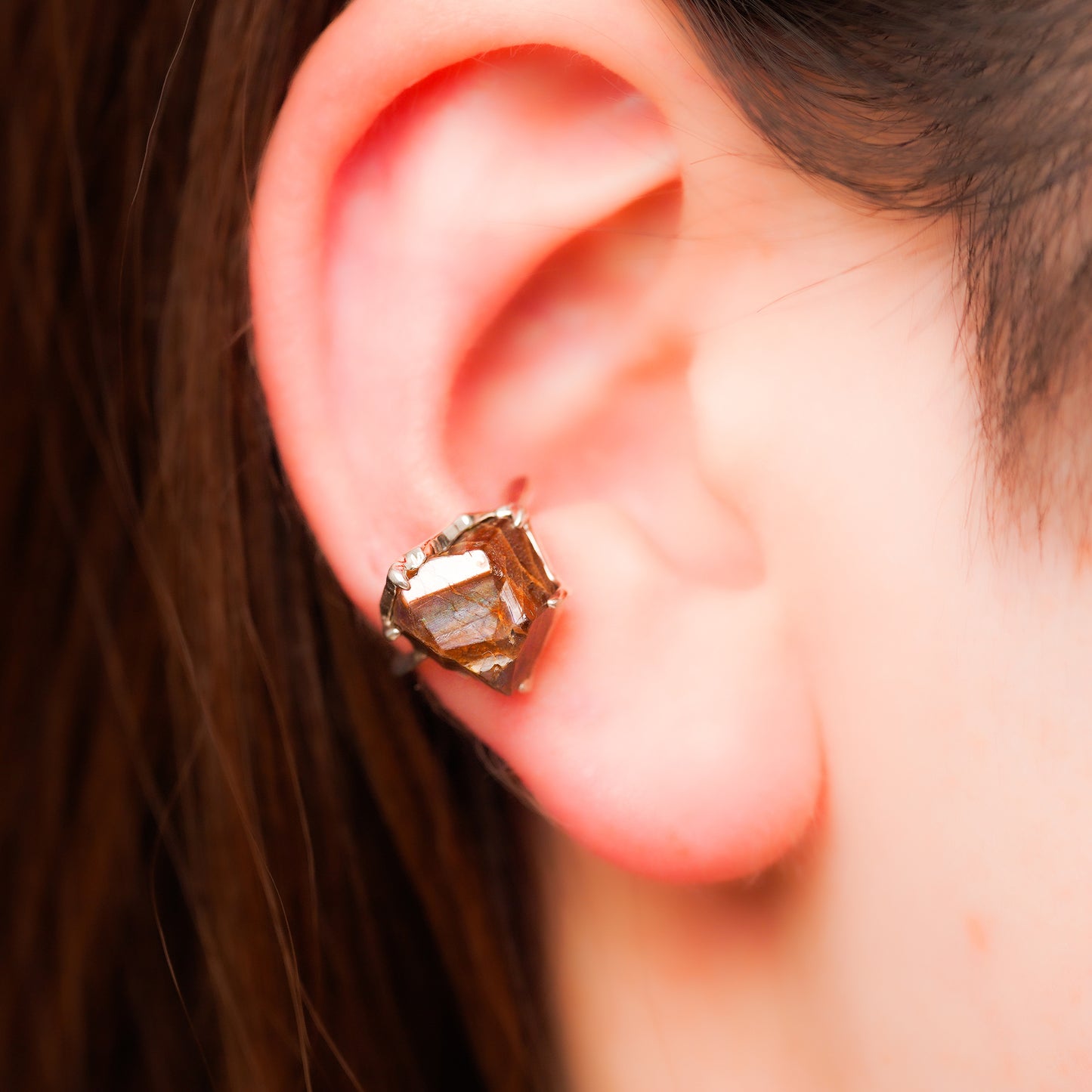 847 イヤカフ / レインボーガーネット