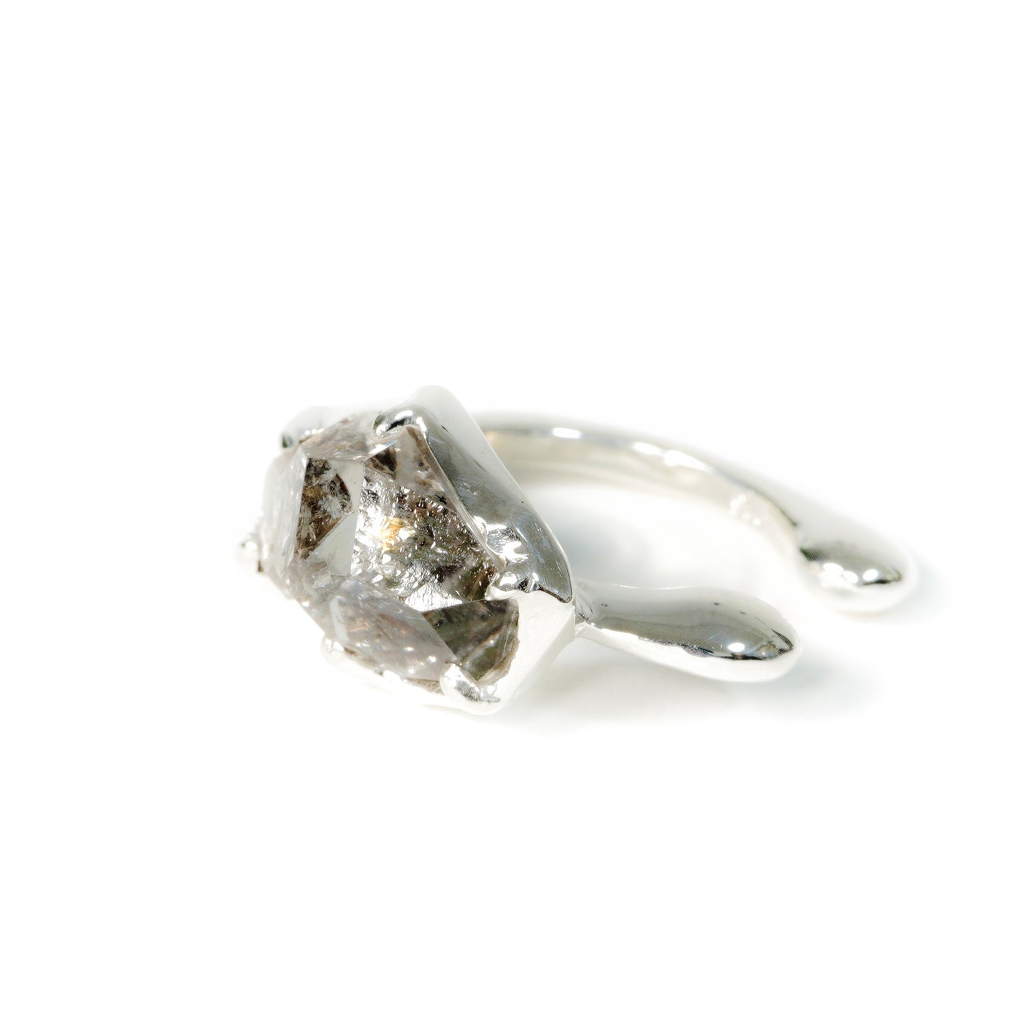 761 イヤカフ / オイルインクォーツ