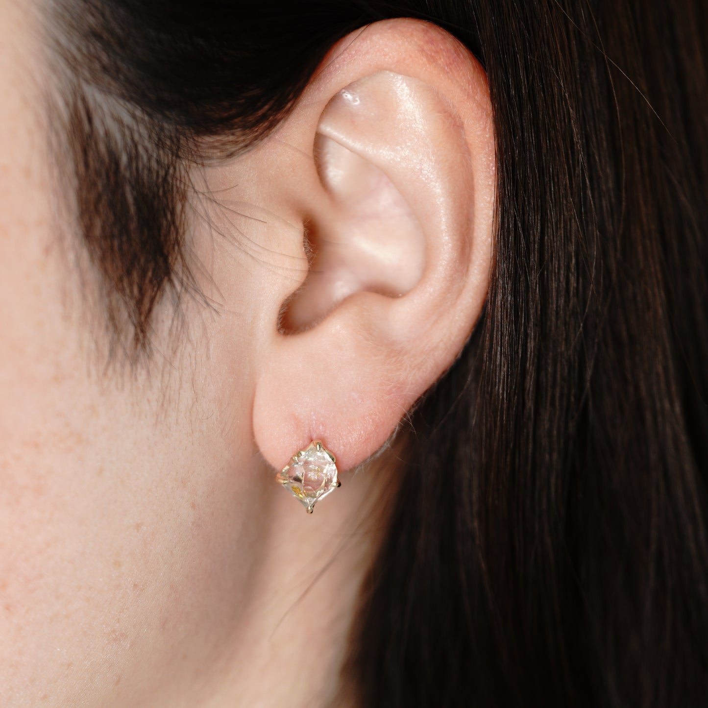 809 ピアス / オイルインクォーツ