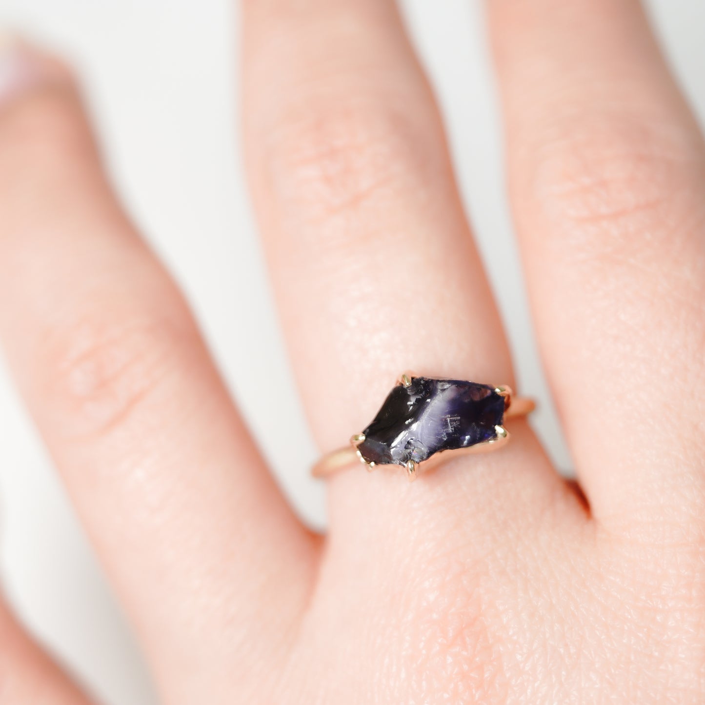 782 指環 / アイオライト