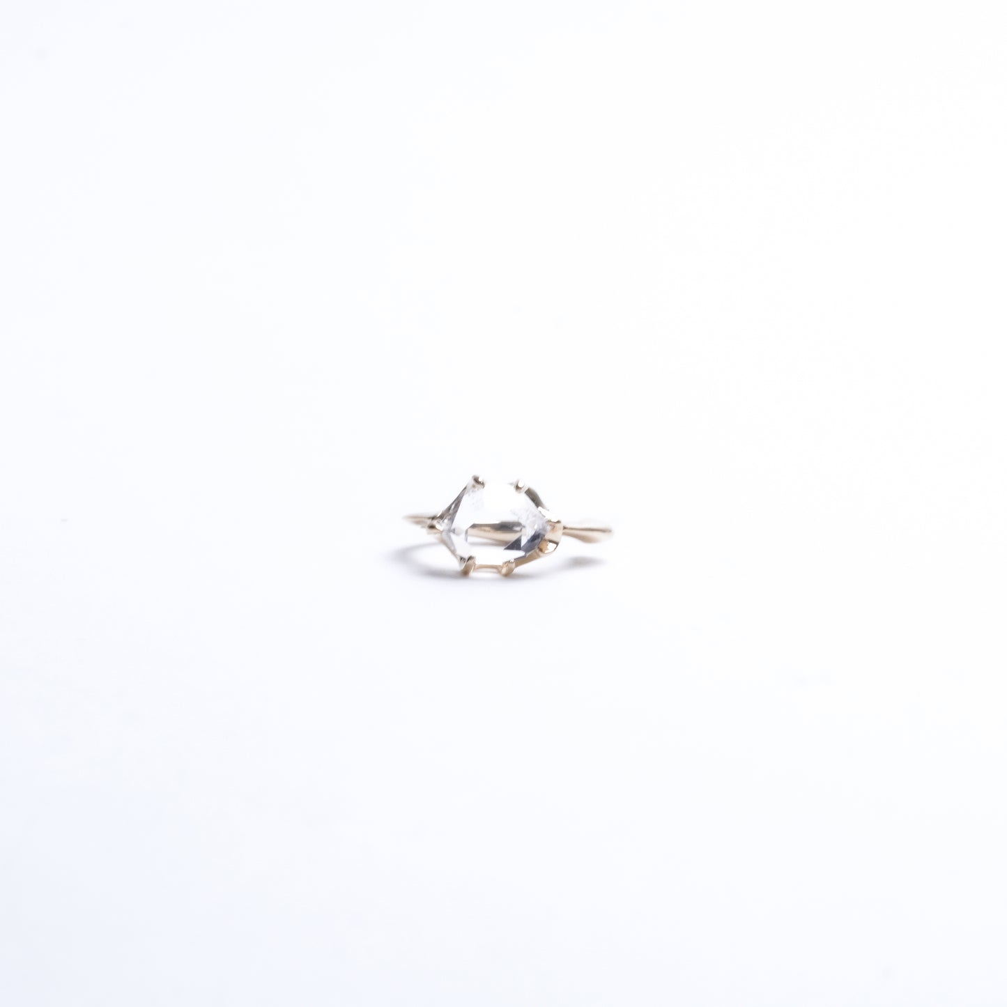 880 イヤカフ / ハーキマークォーツ