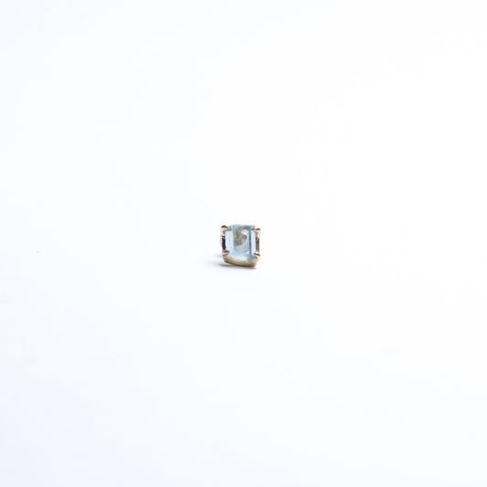 864 ピアス / アクアマリン