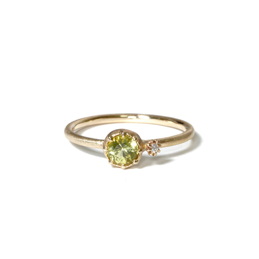 669 Ring / Chrysoberyl/Diamond